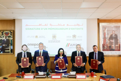 le-maroc-signe-avec-onepoint-pour-la-creation-d-un-centre-d-excellence-en-ia-et-data