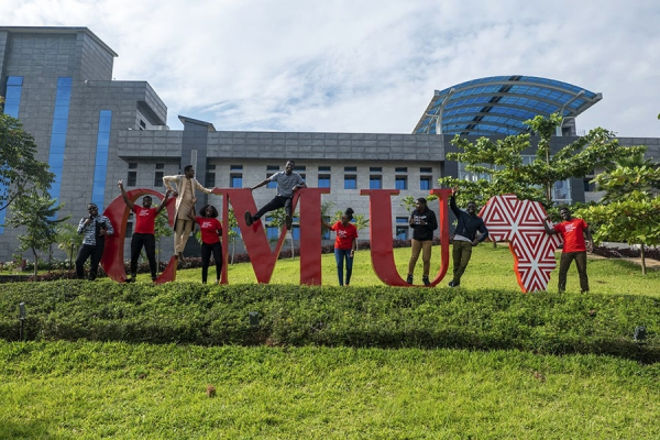 Carnegie Mellon University et Mastercard signent un accord de 275,7 millions $ pour former les jeunes Africains aux tech