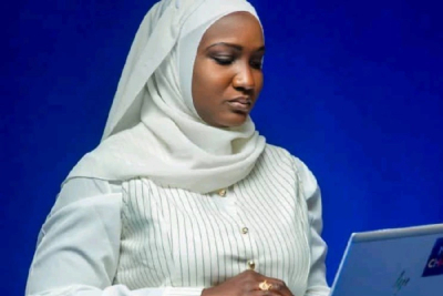 la-senegalaise-yacine-sarr-modernise-l-acces-aux-soins-en-afrique