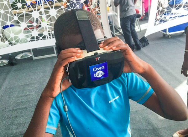 OwnLabs ouvre aux écoliers africains les portes de laboratoires scientifiques grâce à la réalité virtuelle