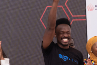 Kenyan Innovator Elly Savatia Wins Africa 2025 Engineering Innovation Prize