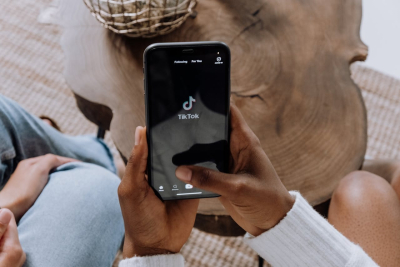 tiktok-a-supprime-plus-de-820-000-videos-au-kenya-en-trois-mois