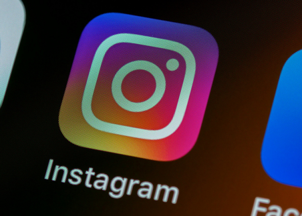 Instagram teste un abonnement payant avec des options avanc&eacute;es pour les Stories