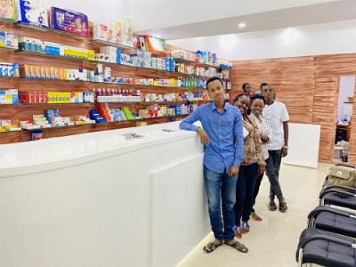 en-tanzanie-dawa-mkononi-ameliore-l-acces-aux-medicaments-pour-les-pharmacies