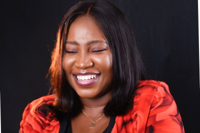 La Nigériane Adeola Ayoola permet de s’approvisionner en médicaments sans quitter sa maison