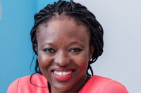La Ghanéenne Regina Honu forme les femmes et les filles aux compétences numériques et à l’entrepreneuriat