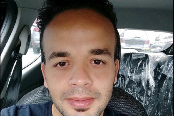 Younes Chaoui Eases Access to Local Services in Algeria