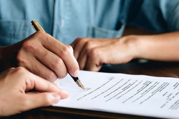 La Tunisie intègre l’extrait d’acte de naissance en ligne sur le portail des services administratifs
