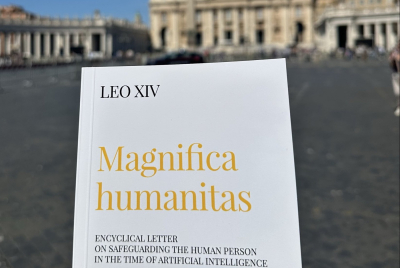 magnifica-humanitas-quand-le-pape-parle-d-ia-que-doit-retenir-l-afrique-evelyne-akoto-juriste