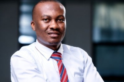 Julius Mbungo connecte mécaniciens et propriétaires de voitures