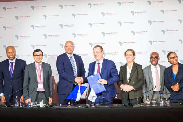 Orange et l’IFC s’engagent pour une connectivité inclusive en Afrique