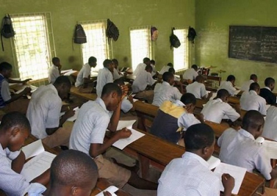 au-nigeria-presspayng-aide-les-parents-a-financer-les-etudes-de-leurs-enfants