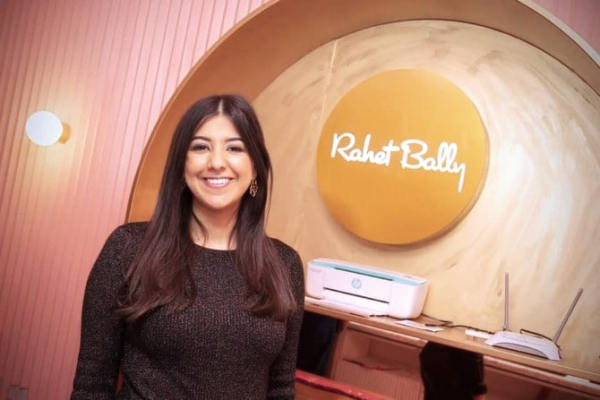 Avec Rahet Bally, l’Egyptienne Nadia Gamal El Din aide les nouvelles mères à prendre soins d’elles et de leurs bébés