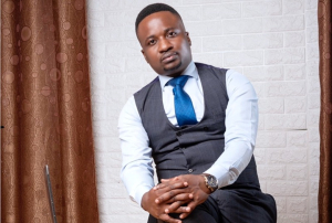 Philippe Ohandja Ayina rapproche la m&eacute;decine des Camerounais