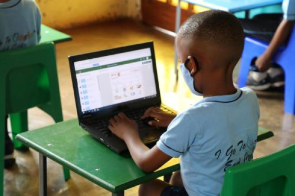 Tchad : World Vision et War Child Holland s’allient pour offrir des compétences numériques aux enfants réfugiés
