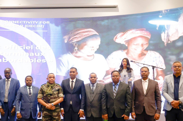 madagascar-subventionne-664-000-appareils-connectes-pour-soutenir-l-inclusion-numerique