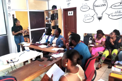 Cameroun : Beehive Incubator &amp; Coworking aide les entrepreneurs à acquérir leurs premiers clients