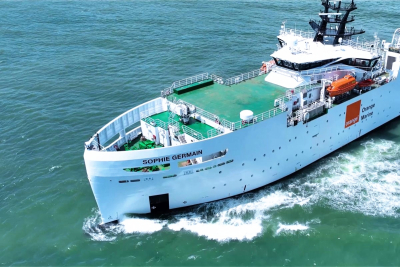 Orange a acquis un nouveau navire câblier qui renforce sa capacité de dépannage des fibres optiques sous-marines