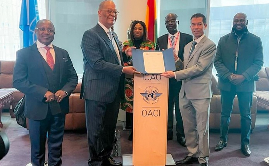 ghana-la-carte-nationale-d-identite-reconnue-officiellement-comme-passeport-electronique-dans-197-pays