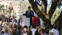 Emmanuel Macron unveils a Franco-Algerian start-up incubator project