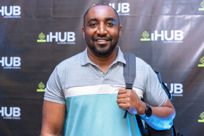 balozy-steve-nganga-connecte-les-kenyans-a-des-services-fiables