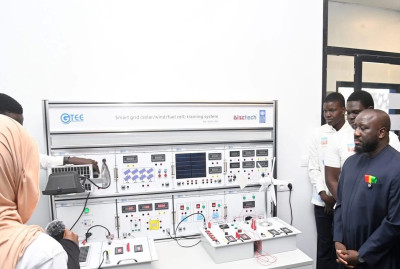 Le S&eacute;n&eacute;gal lance son premier p&ocirc;le universitaire d&rsquo;innovation et technologie