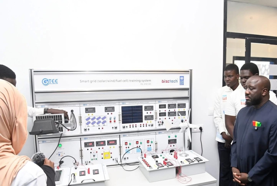 le-senegal-inaugure-le-premier-d-une-serie-de-poles-universitaires-d-innovation-et-technologie