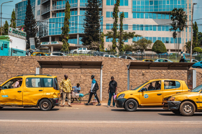 le-cameroun-instaure-un-identifiant-numerique-pour-les-taxis-de-yaounde