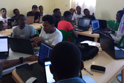 Kenya : SwahiliBox encourage la collaboration, l&#039;apprentissage et le développement de solutions technologiques