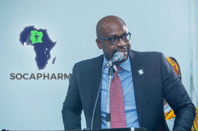raymond-bleu-laine-propose-aux-ivoiriens-une-carte-d-epargne-sante