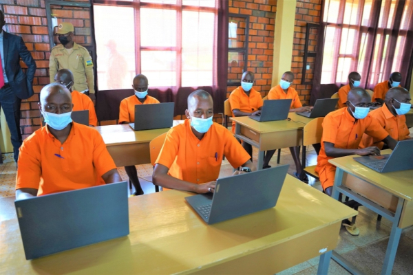 rwanda-le-gouvernement-annonce-la-mise-en-oeuvre-prochaine-des-visites-virtuelles-dans-les-prisons