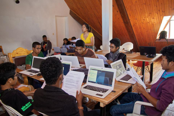 À Madagascar, Sayna forme les talents aux métiers du numérique