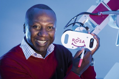 le-beninois-bertin-nahum-allie-robotique-et-imagerie-pour-traiter-le-cancer