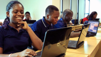 Nigeria : avec Stranerd, les étudiants s’aident mutuellement à apprendre