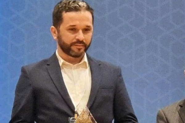 L’Algérien Nazih Dehouche remporte le prix du contenu numérique arabe 2023