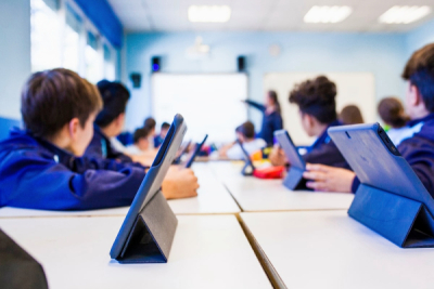 algeria-aims-for-digital-leap-in-education-with-2-million-locally-made-tablets