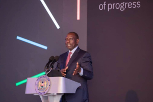 Kenya : William Ruto réitère aux entreprises du numérique son invitation à investir dans le pays et vante ses atouts