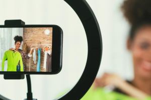 Le Liberia annonce une formation sur la cr&eacute;ation de contenus pour Meta et TikTok