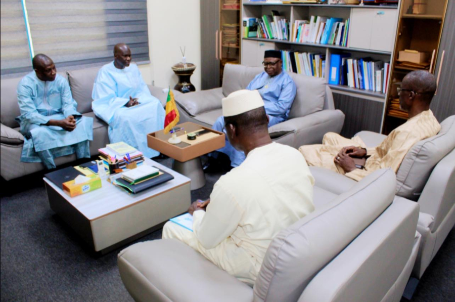 au-mali-orange-accompagne-la-digitalisation-des-universites